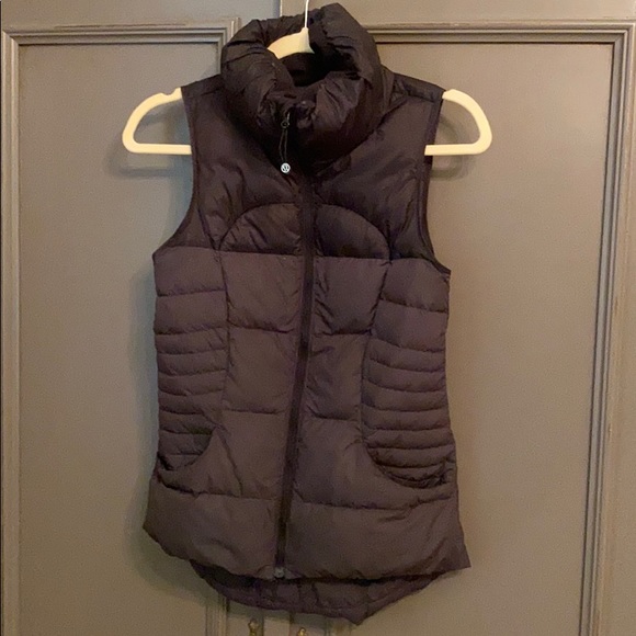 lululemon athletica Jackets & Blazers - Lululemon black puffer vest